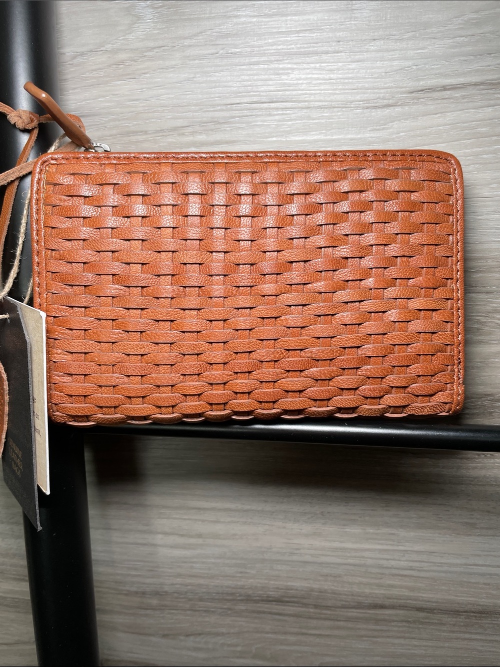 NWT- Vintage Look Artisan Medium Leather Wallet, Tan